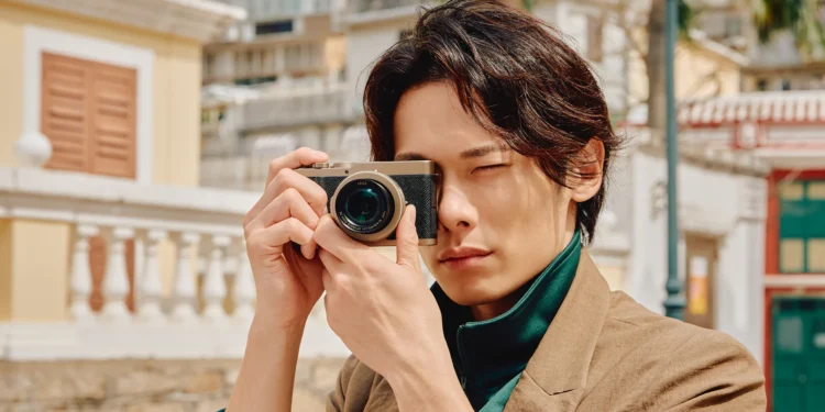 파나소닉, 25주년을 기념하여 새로운 LUMIX L10 카메라 발표 1 Panasonic Lumix L10 camera 4