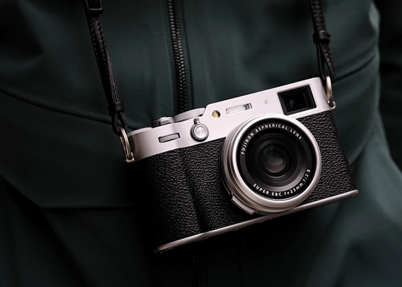 2026년 상반기, 한국 스트릿을 점령한 컴팩트 카메라(Compact Camera) Top 10 X100VI